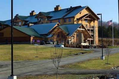 фото отеля Hope Lake Lodge & Indoor Waterpark