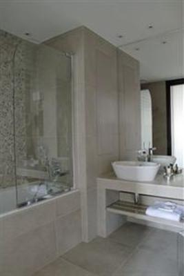 фото отеля Hotel Ermitage Evian Resort
