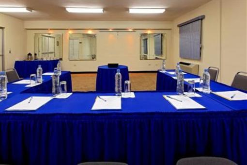 фото отеля Holiday Inn Express Piedras Negras