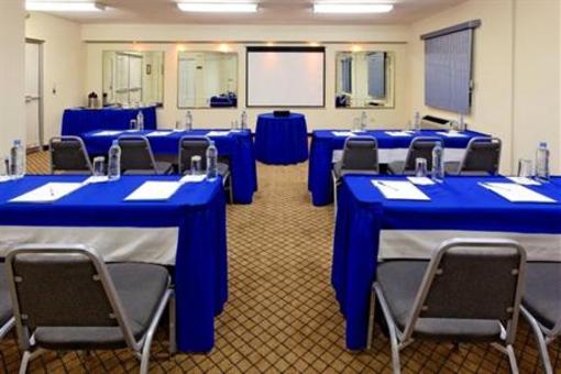 фото отеля Holiday Inn Express Piedras Negras