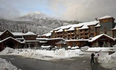 фото отеля Nita Lake Lodge