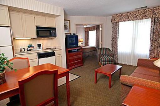фото отеля Premiere Suites of Omaha