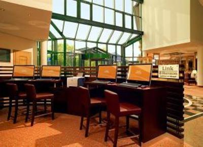 фото отеля Sheraton Muenchen Airport Hotel