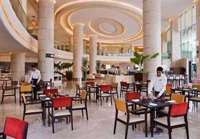 фото отеля Courtyard Mumbai International Airport