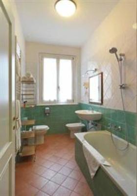 фото отеля Nuovo Del Porto Hotel Bologna