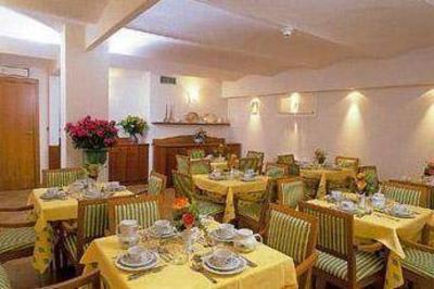 фото отеля Nuovo Del Porto Hotel Bologna