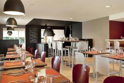 фото отеля Hotel Campanile Clermont Ferrand Nord Riom