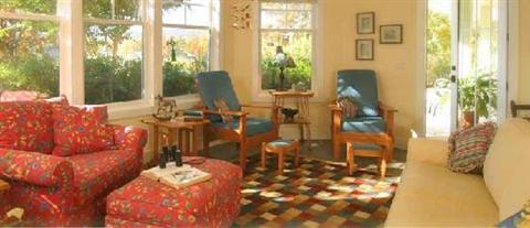 фото отеля Lookout Point Lakeside Inn Bed and Breakfast