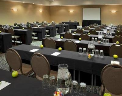 фото отеля Holiday Inn Denver East Stapleton