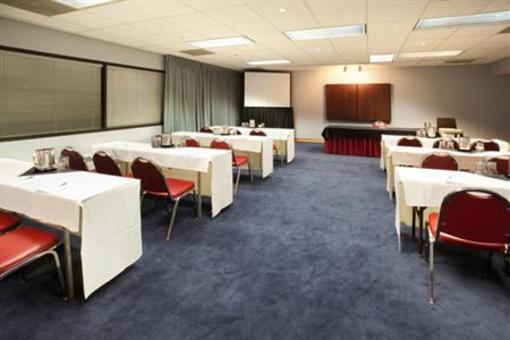 фото отеля Holiday Inn Denver East Stapleton