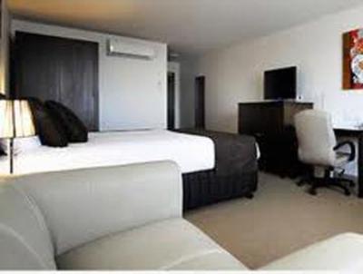 фото отеля Mercure Horsham