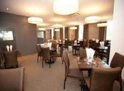фото отеля Mercure Horsham