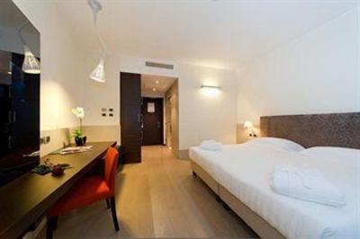 фото отеля UNA Hotel Modena