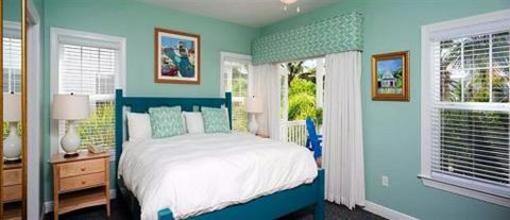 фото отеля Parrot Key Hotel and Resort