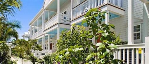 фото отеля Parrot Key Hotel and Resort