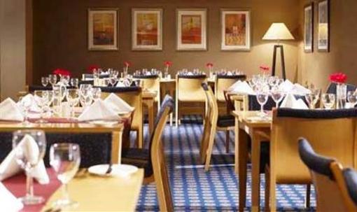 фото отеля Hampshire Court Hotel
