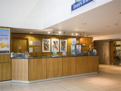 фото отеля Days Inn Stevenage North Baldock