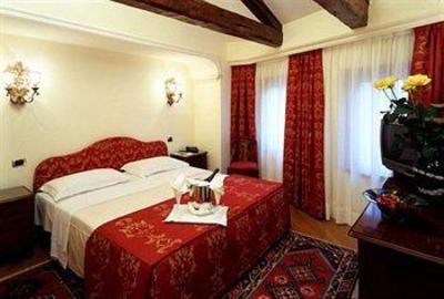 фото отеля San Marco Palace Suites