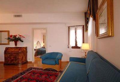 фото отеля San Marco Palace Suites