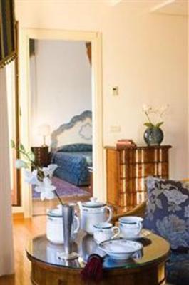 фото отеля San Marco Palace Suites