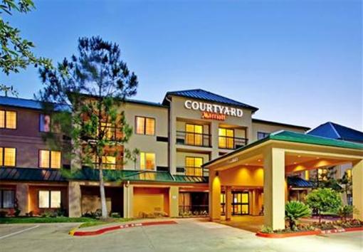 фото отеля Courtyard Houston The Woodlands