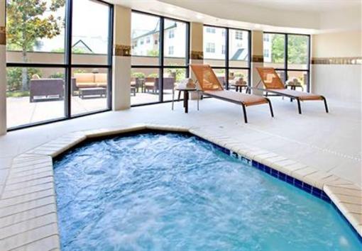 фото отеля Courtyard Houston The Woodlands