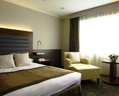 фото отеля Nagoya Tokyu Hotel