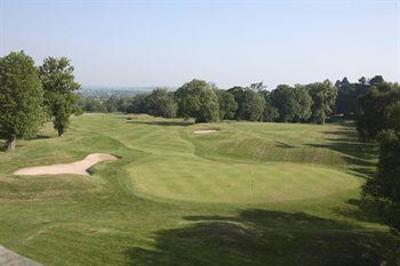 фото отеля Hawkstone Park Hotel