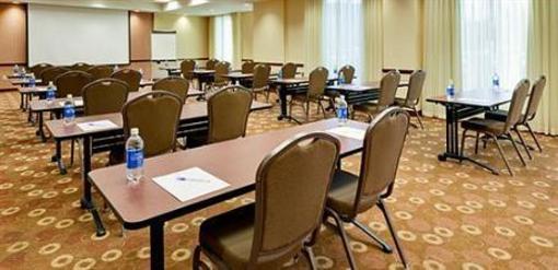фото отеля Hyatt Place Garden City