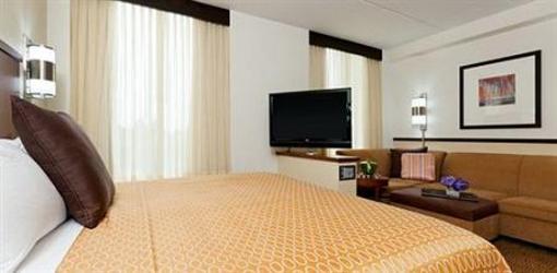 фото отеля Hyatt Place Garden City