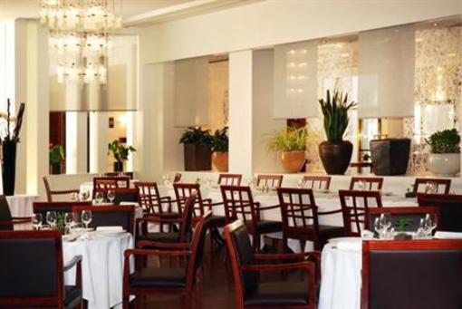 фото отеля Evergreen Laurel Hotel