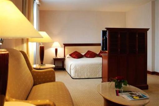 фото отеля Evergreen Laurel Hotel