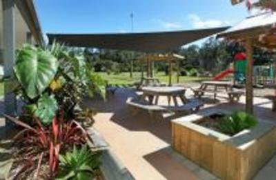фото отеля Hotwater Beach Top 10 Holiday Park