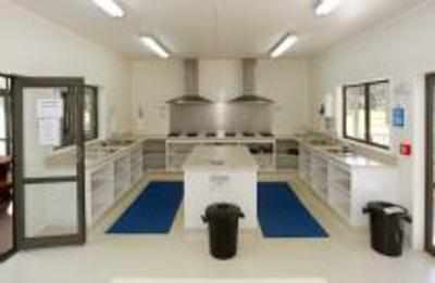 фото отеля Hotwater Beach Top 10 Holiday Park