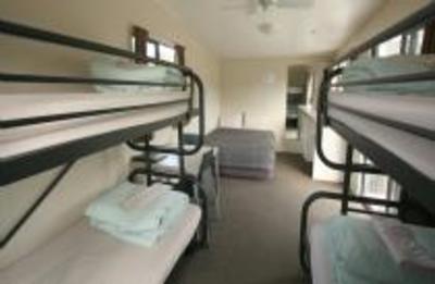 фото отеля Hotwater Beach Top 10 Holiday Park
