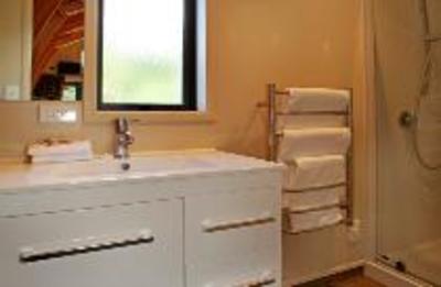 фото отеля Hotwater Beach Top 10 Holiday Park