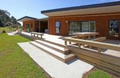 фото отеля Hotwater Beach Top 10 Holiday Park
