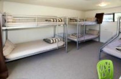 фото отеля Hotwater Beach Top 10 Holiday Park