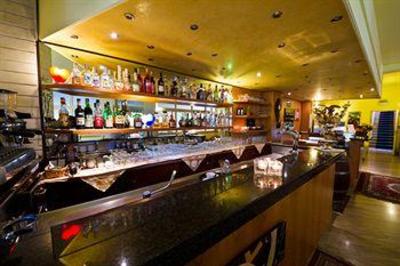 фото отеля Corona Hotel Tirano