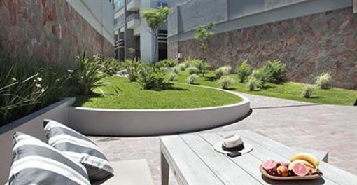 фото отеля Dazzler Flats Quartier San Telmo