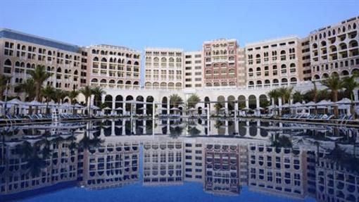 фото отеля Ritz Carlton Abu Dhabi Grand Canal