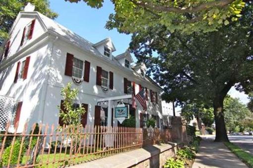 фото отеля 1777 Americana Inn Bed & Breakfast