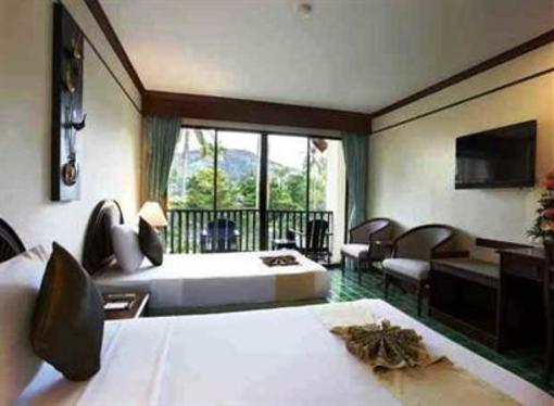 фото отеля Duangjitt Resort Phuket