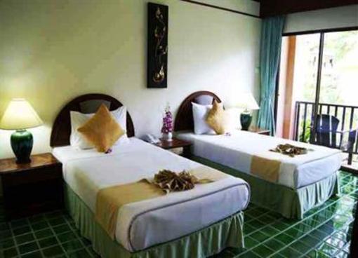 фото отеля Duangjitt Resort Phuket