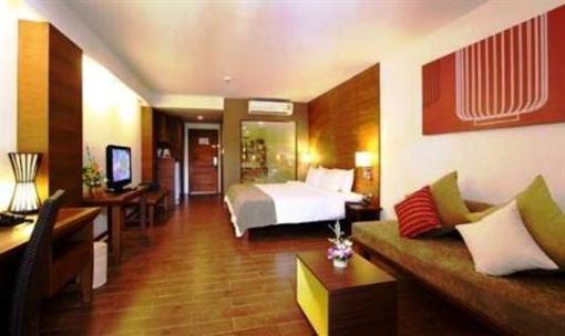 фото отеля Duangjitt Resort Phuket
