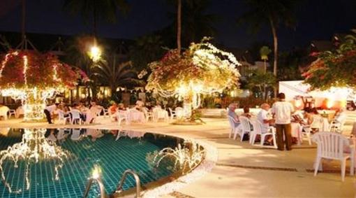 фото отеля Duangjitt Resort Phuket