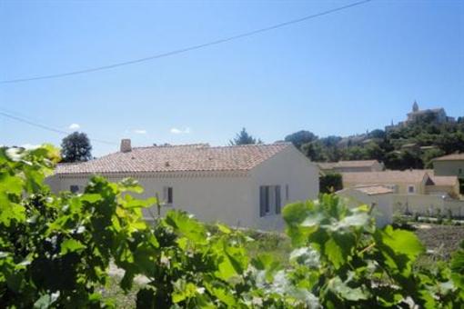 фото отеля Entre Vignes Et Oliviers Cairanne