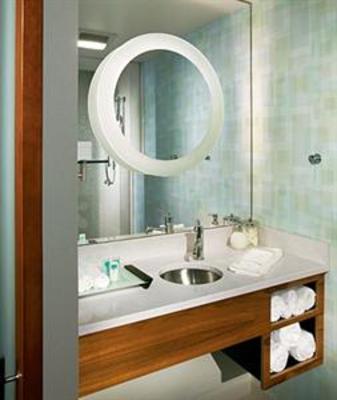 фото отеля SpringHill Suites Deauville Midland
