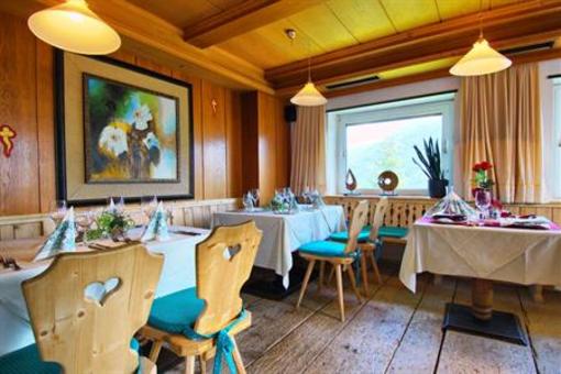 фото отеля Hotel Almhof San Candido