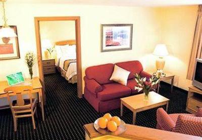 фото отеля TownePlace Suites Scottsdale